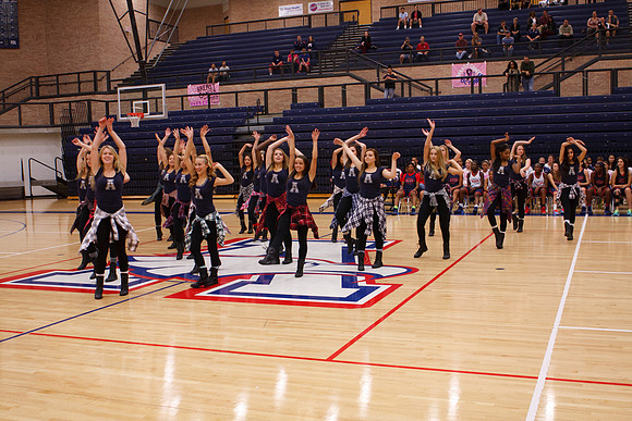 2013BasketballPepRally_0141