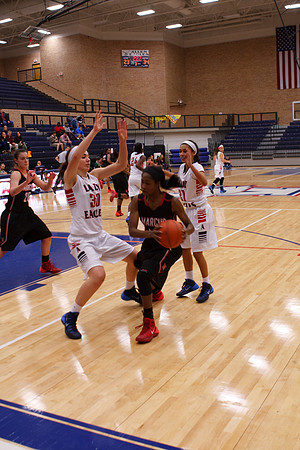LadyEagles_VARvsFMMarcus_0030