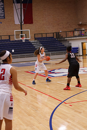LadyEagles_VARvsFMMarcus_0058