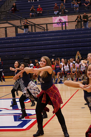 2013BasketballPepRally_0137