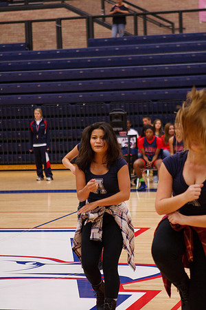 2013BasketballPepRally_0138