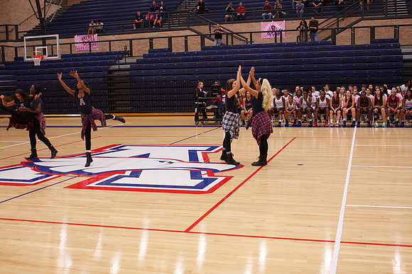 2013BasketballPepRally_0127