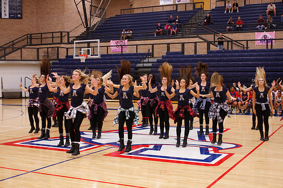 2013BasketballPepRally_0146