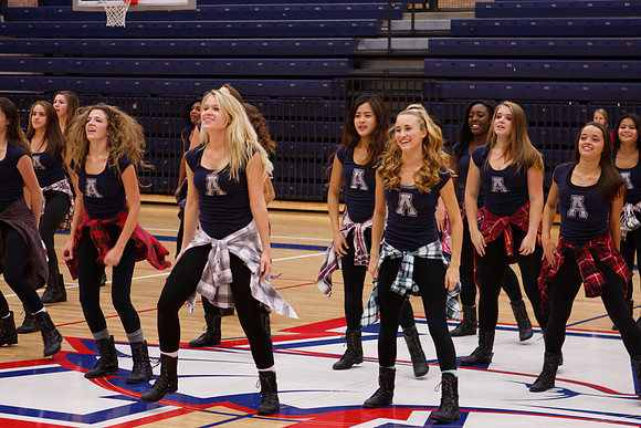 2013BasketballPepRally_0145