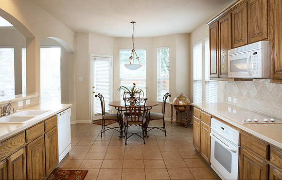 DiningRoom2