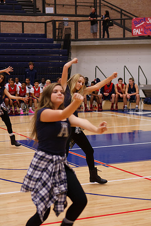 2013BasketballPepRally_0135