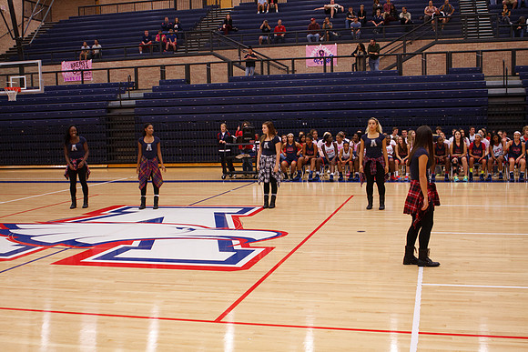 2013BasketballPepRally_0125